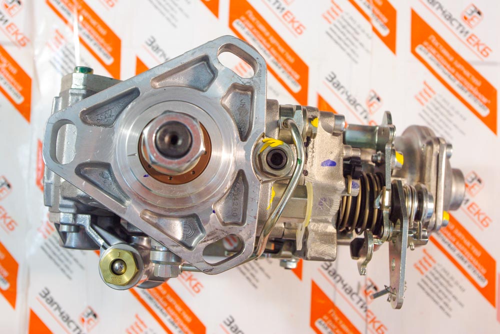 3960900 Топливный насос высокого давления PUMP INJECTION BOSCH Cummins 6BT