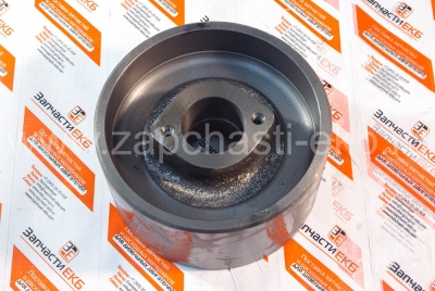 3009483 Шкив натяжителя Ролик промежуточный PULLEY,IDLER Cummins KTA19, KTA38, KTA50